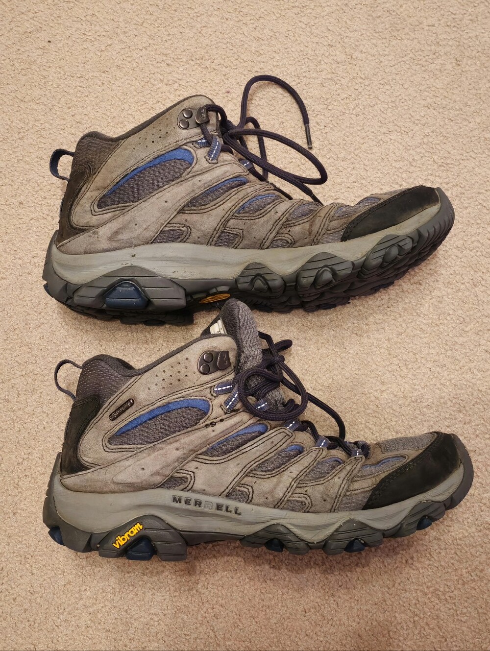 Merrell Men's Moab Mid Waterproof Hiking Shoe, Size 10